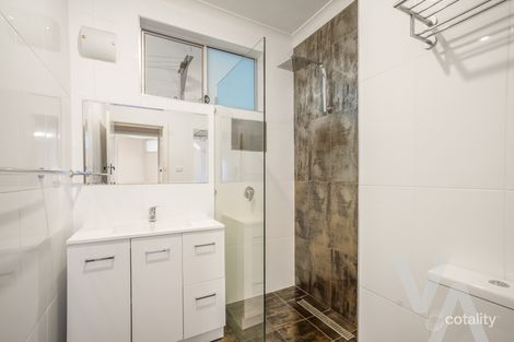 Property photo of 2/8 Anzac Parade The Hill NSW 2300