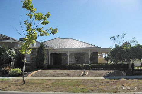 35 Blackman Cres, Taylors Lakes, VIC 3038