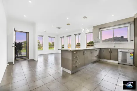 Property photo of 26 Taggerty Grove Epping VIC 3076
