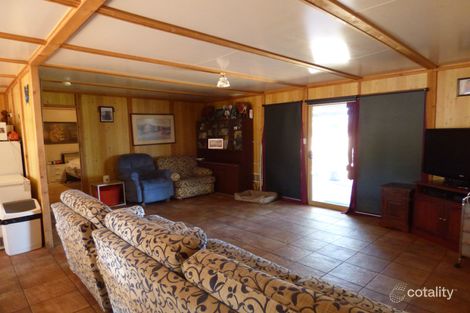 Property photo of 14 Prunster Road York WA 6302