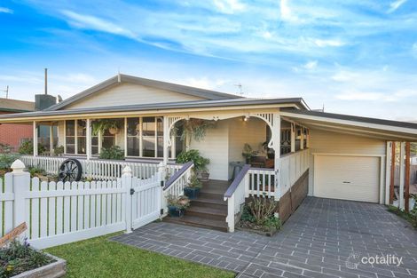 Property photo of 24 Stratford Road Unanderra NSW 2526