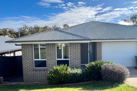 32 Freycinet Dr, Sunshine Bay, NSW 2536