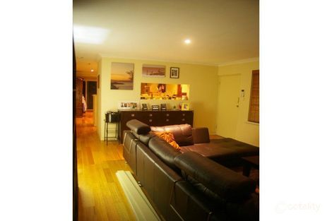 Property photo of 33 Lynton Street Mount Hawthorn WA 6016