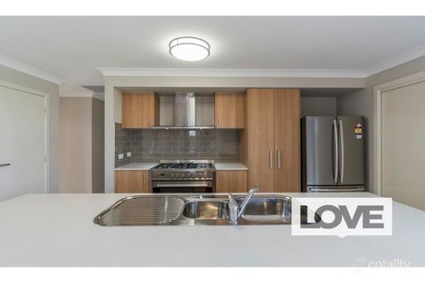 Property photo of 21 Fin Street Teralba NSW 2284