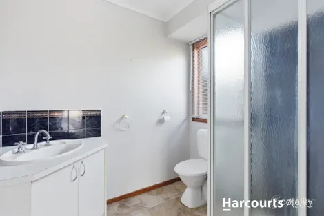 Property photo of 42 McGuigan Drive Cranbourne West VIC 3977