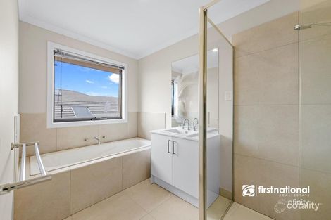 Property photo of 13 Capella Crescent Williams Landing VIC 3027