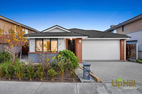 5 Graziers Cres, Clyde North, VIC 3978