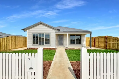 Property photo of 19 Glenorchy Street Eynesbury VIC 3338