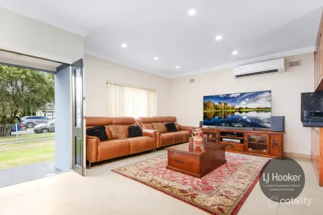 Property photo of 77 Whitaker Street Old Guildford NSW 2161