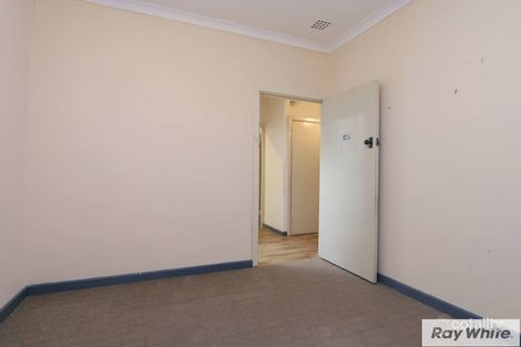 Property photo of 19 Gild Street Cloverdale WA 6105