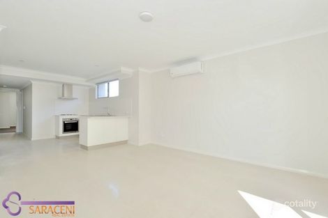 Property photo of 4/57 Hooley Road Midland WA 6056