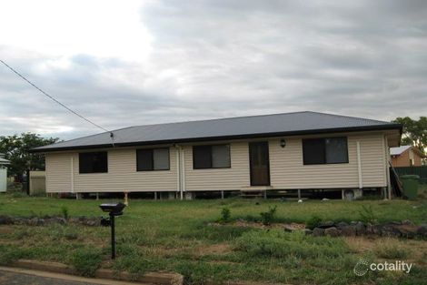 30 Long St, Blackwater, QLD 4717