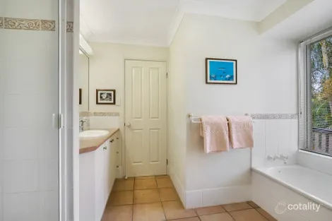 Property photo of 31 Foley Place Sinnamon Park QLD 4073