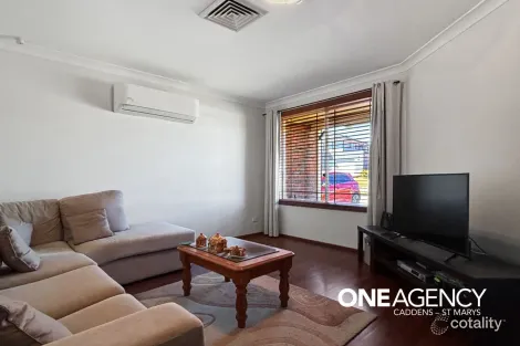 Property photo of 35 Sandpiper Crescent Claremont Meadows NSW 2747