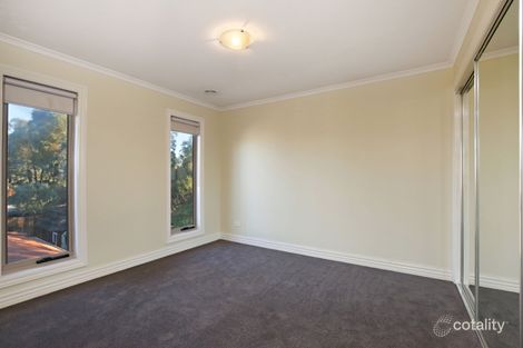 Property photo of 19 Hughes Circuit Bundoora VIC 3083