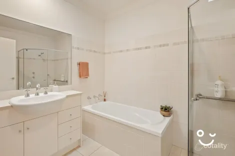 Property photo of 2/145 Pioneer Road Towradgi NSW 2518