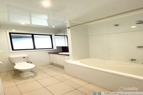 Property photo of 3 Denver Court Hampton Park VIC 3976