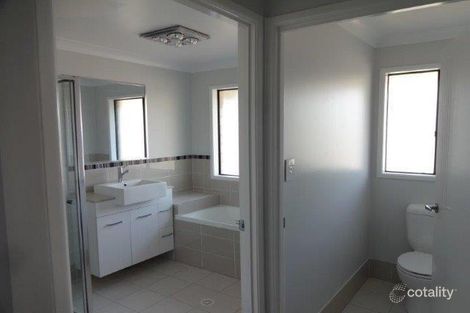 Property photo of 86 Waterfront Drive Karalee QLD 4306