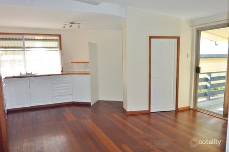Property photo of 11 Cres Street Urangan QLD 4655