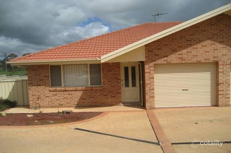 Property photo of 1/5 Trafalgar Street Young NSW 2594