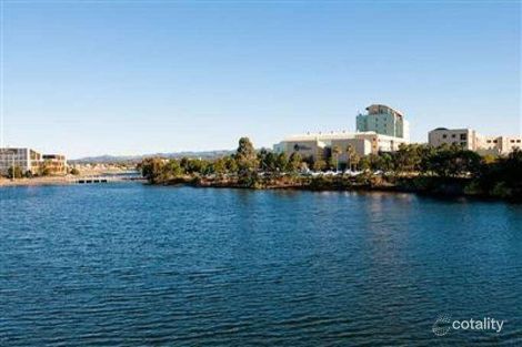 213/25 Lake Orr Dr, Robina, QLD 4226