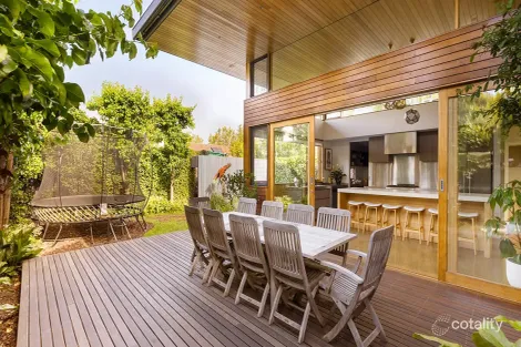 Property photo of 12 McLachlan Street Northcote VIC 3070