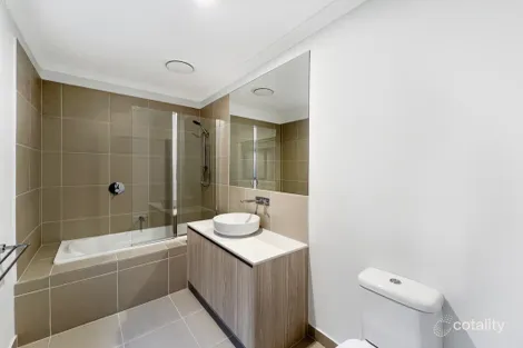 Property photo of 33 Morningside Circuit Armstrong Creek VIC 3217