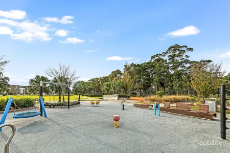 Property photo of 10 Jones Avenue Potts Hill NSW 2143