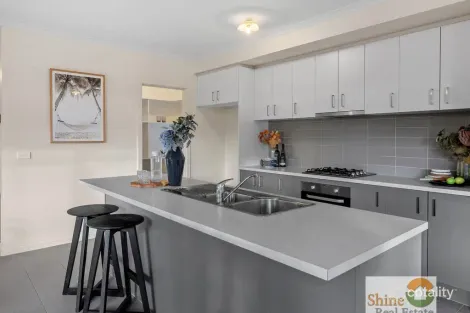 Property photo of 77 Wurrook Circuit North Geelong VIC 3215