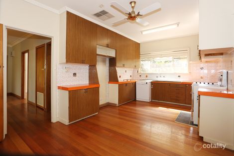 Property photo of 15 Heather Avenue Pascoe Vale VIC 3044