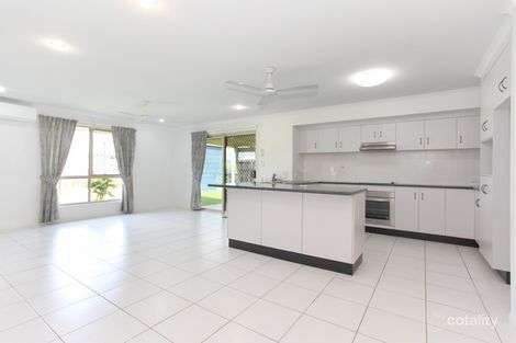 Property photo of 11 Deguara Drive Beaconsfield QLD 4740