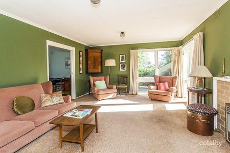 Property photo of 11 Erskine Ridge Mooroolbark VIC 3138