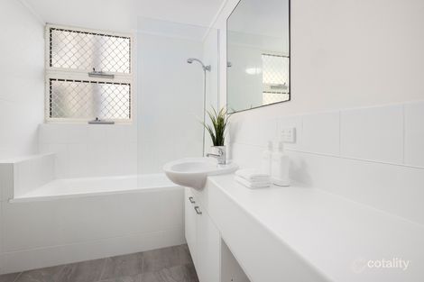 Property photo of 2/81 Parkyn Parade Mooloolaba QLD 4557