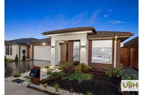 Property photo of 12 Liwen Street Clyde North VIC 3978