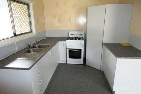 Property photo of 11 Sturt Street Leichhardt QLD 4305