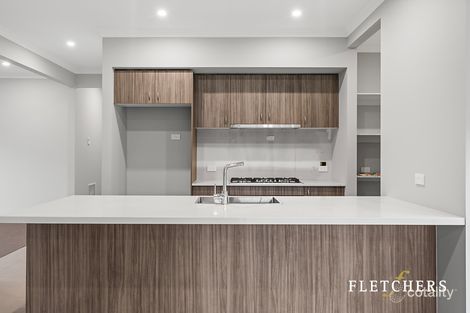 Property photo of 24 Orientation Avenue Tarneit VIC 3029
