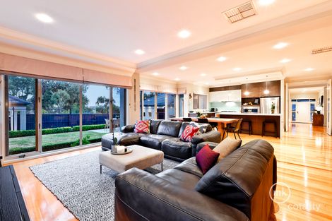 Property photo of 2 Monomeath Avenue Diamond Creek VIC 3089