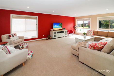 Property photo of 12 Hyland Drive Bungendore NSW 2621