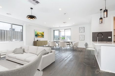 35 Serenade St, Donnybrook, VIC 3064