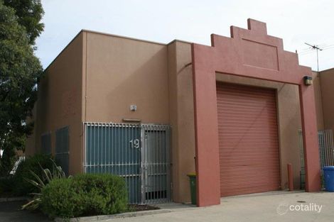 19/12-20 James Ct, Tottenham, VIC 3012