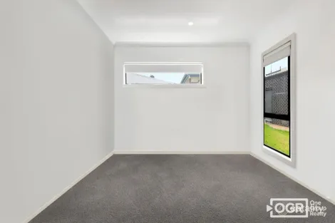 Property photo of 7 Baltic Walk Craigieburn VIC 3064