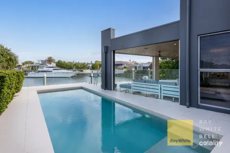 Property photo of 2120 The Circle Hope Island QLD 4212