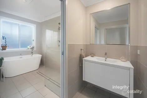 Property photo of 22 The Lake Circuit Culburra Beach NSW 2540