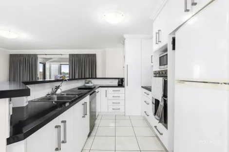 Property photo of 5/82 Holberton Street Rockville QLD 4350