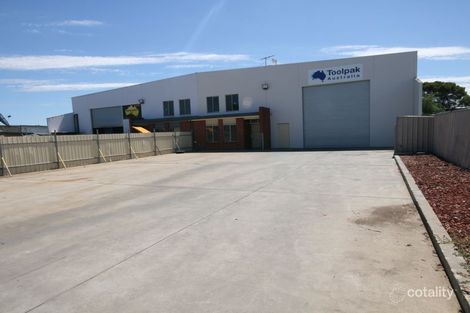 19 Thomas St, Cavan, SA 5094