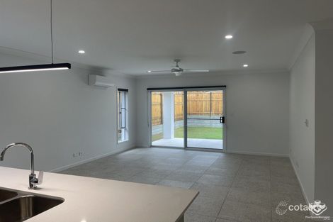 Property photo of 27 Macmillan Loop Belivah QLD 4207