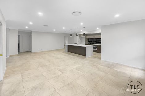 Property photo of 14 Gratwick Street Bradbury NSW 2560