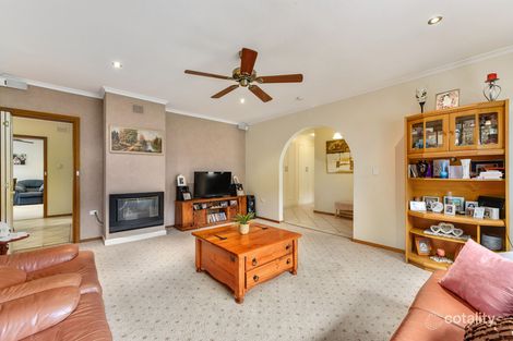 Property photo of 27 Currawong Crescent Mount Gambier SA 5290