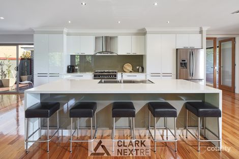 Property photo of 10 Hawkesburn Court Warragul VIC 3820