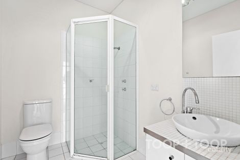 Property photo of 17/211-219 Gilles Street Adelaide SA 5000